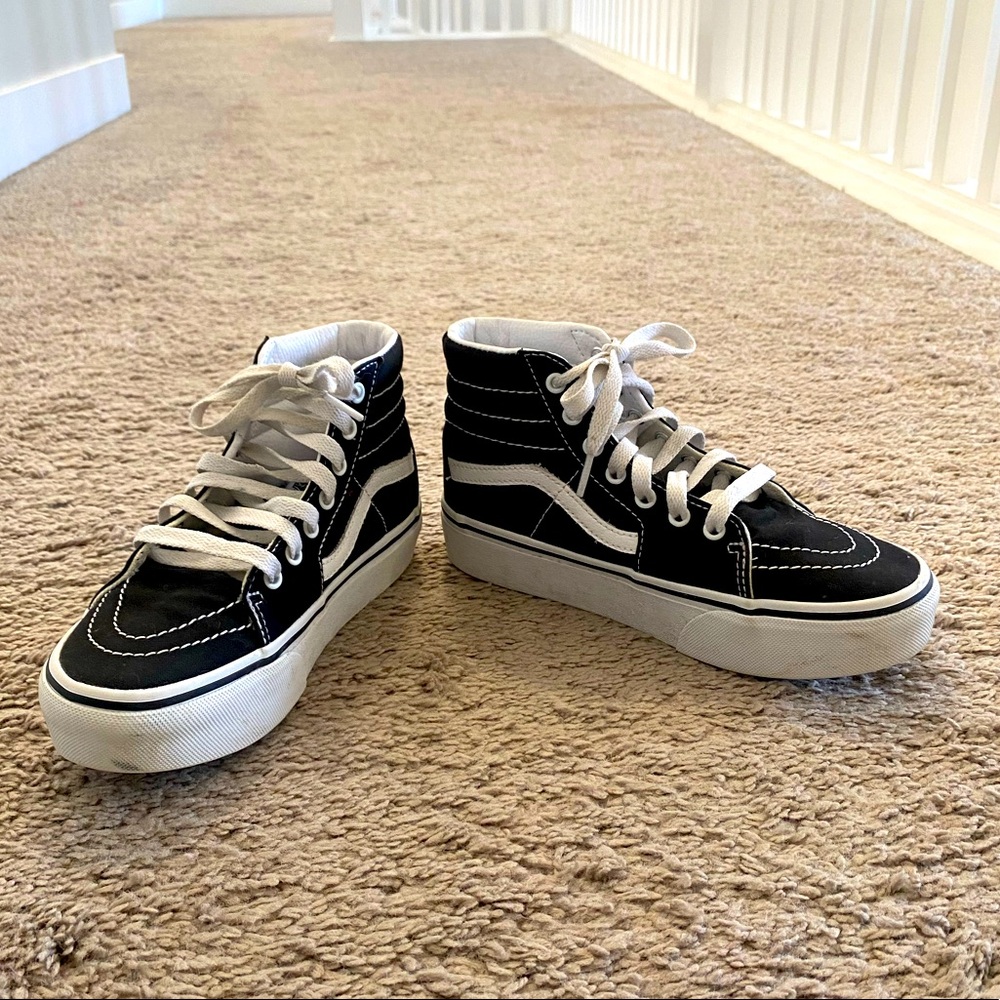 Vans Kids Skater High Top Shoes Black and White Size 3 EUC